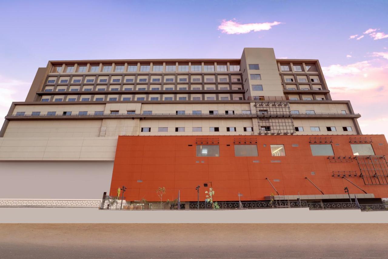 Keys Lite By Lemon Tree Hotels, Urban Square, Udaipur Exterior photo